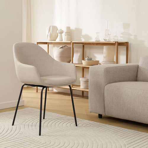 Nolon Nora-Mae Eetkamerstoel Beige - Armleuning - Zwarte Poten - vtwonen shop