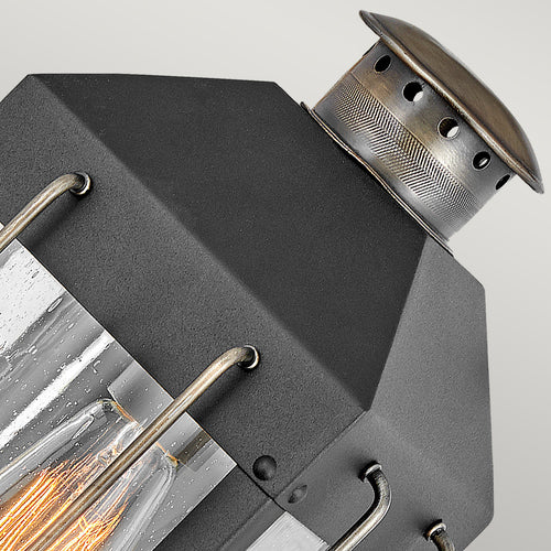 Elstead Hinkley Fitzgerald Outdoor Wandlantaarn Getextureerd Zwart met Gepolijst Brons, IP44