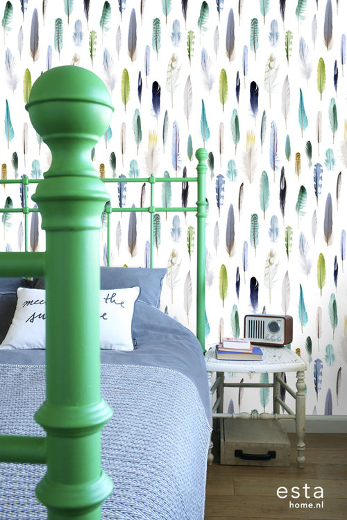 ESTAhome XXL behang veren groen, blauw en beige - 50 x 900 cm - 158602 - vtwonen shop