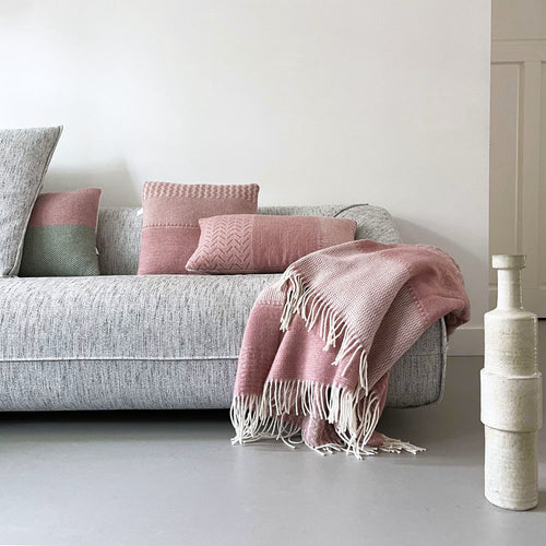 Malagoon plaid Uptown - roze - 140x200cm 100% wol