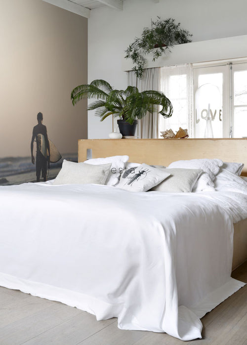 ESTAhome fotobehang surfer met surfplank avondrood, blauw en zwart - 186 x 279 cm - 158847 - vtwonen shop