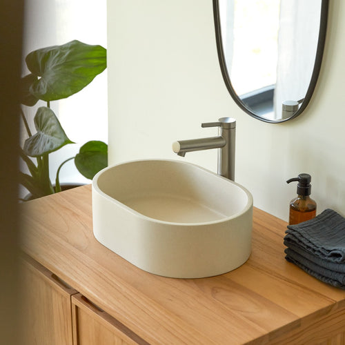 Tikamoon Ovale wastafel in terrazzo cream b. 40 cm - Beige