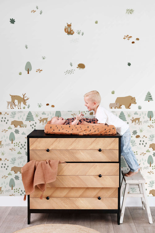 ESTAhome muursticker bos met bosdieren beige en mintgroen - 47.5 x 66 cm - 156104