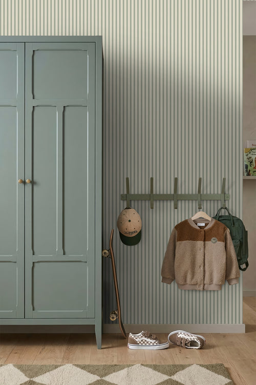 Sanders & Sanders behang geschilderde strepen vergrijsd groen - 50 x 900 cm - 935403