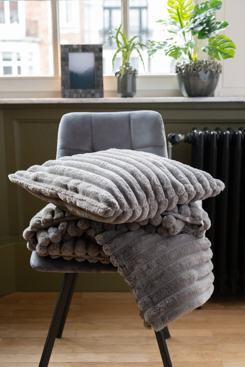 J-Line plaid Corduroy - polyester - donkergrijs - 180 x 130 cm - vtwonen shop