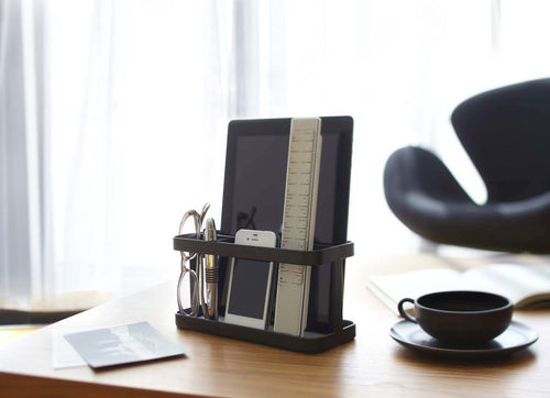 Yamazaki Tablet- & Afstandsbedieningenrek - Tower - Zwart - vtwonen shop