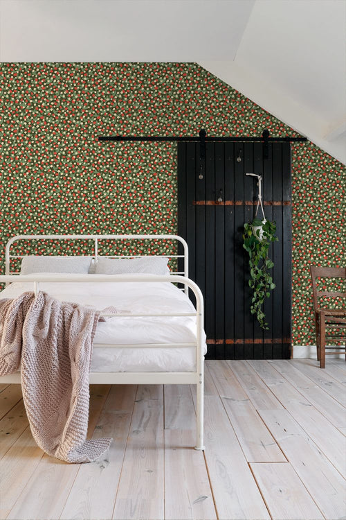 ESTAhome behang aardbeien groen en rood - 50 x 900 cm - 132168
