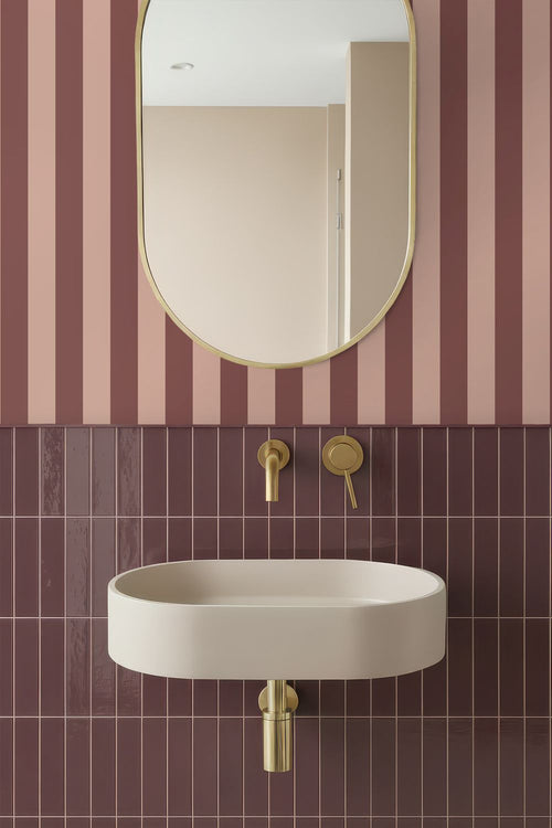 ESTAhome behang strepen bordeaux rood en roze - 0.53 x 10.05 m - 131979