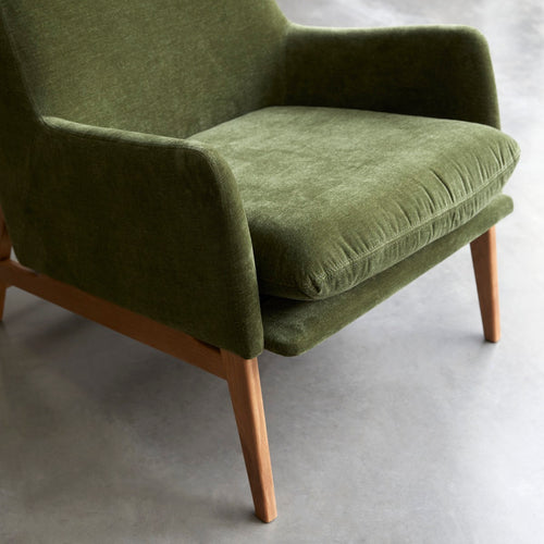 Tikamoon Fauteuil van massief eikenhout en groen fluweel - Groen - vtwonen shop