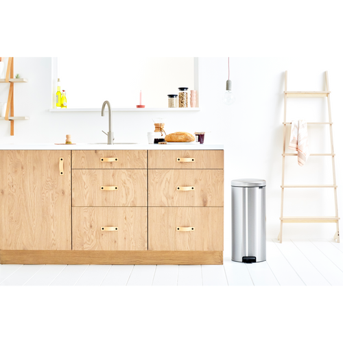 Brabantia NewIcon Pedaalemmer, 30 liter, kunststof binnenemmer - Matt Steel Fingerprint Proof