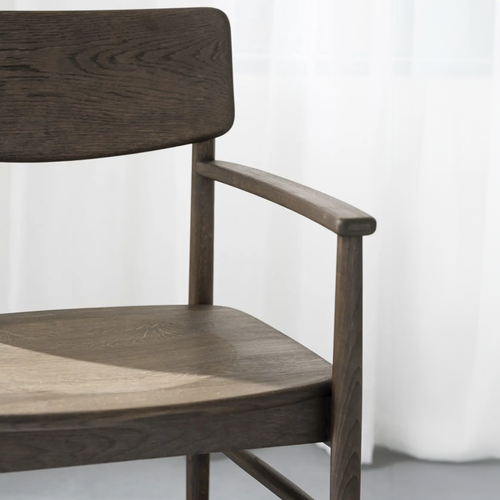 Rowico Home Maidstone Eikenhouten Eetkamerstoel met Armleuning - Donkerbruin