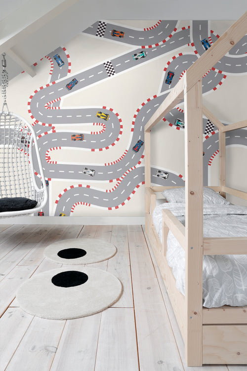 ESTAhome fotobehang auto's op racebaan grijs en beige - 300 x 279 cm - 159459 - vtwonen shop