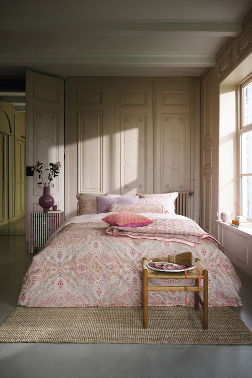 Pip Studio  Moon Flower - 140 x 200/220 cm - Licht roze - vtwonen shop