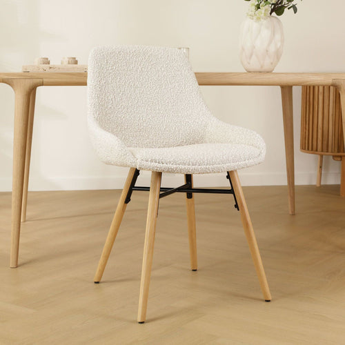Nolon Nena-Isa Eetkamerstoel Bouclé Beige - Stof - Houten Poten - vtwonen shop
