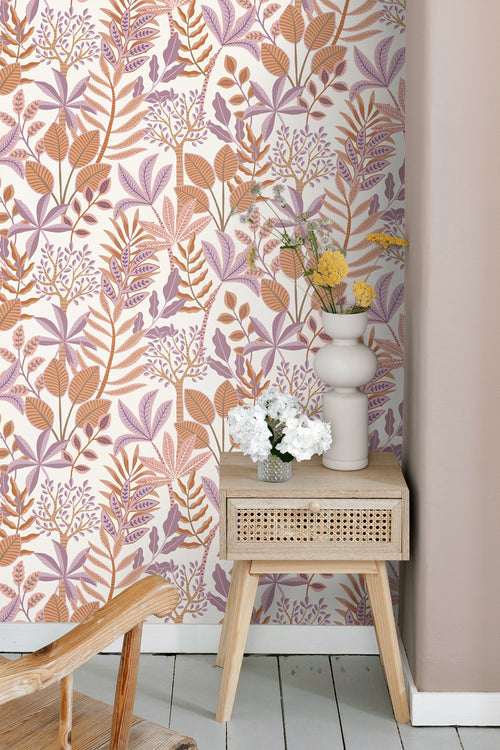 ESTAhome behang bladeren lila paars en oranje - 50 x 900 cm - 131492 - vtwonen shop