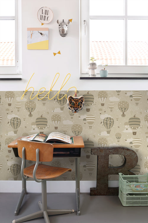 ESTAhome behang luchtballonnen olijfgroen - 50 x 900 cm - 131343 - vtwonen shop