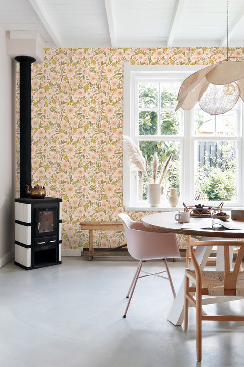 ESTAhome behang bloemen zacht roze, okergeel en vergrijsd groen - 50 x 900 cm - 130924 - vtwonen shop