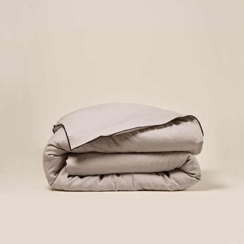 Madura Dekbedovertrek Carlina snaar en zwarte hommel 260x240 cm