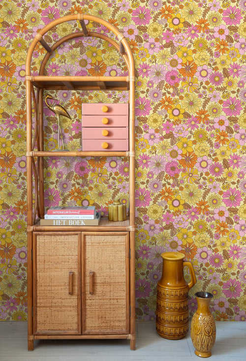 ESTAhome behang retro bloemen geel, roze en oranje - 50 x 900 cm - 131811