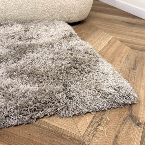 Hoogpolig vloerkleed Nika zand polyester - Interieur05 - 340 x 240 cm - vtwonen shop