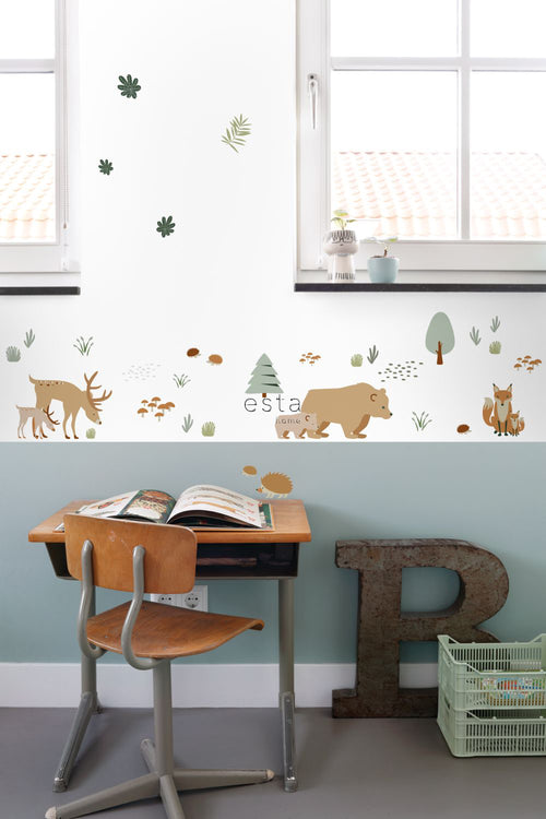 ESTAhome muursticker bos met bosdieren beige en mintgroen - 47.5 x 66 cm - 156104