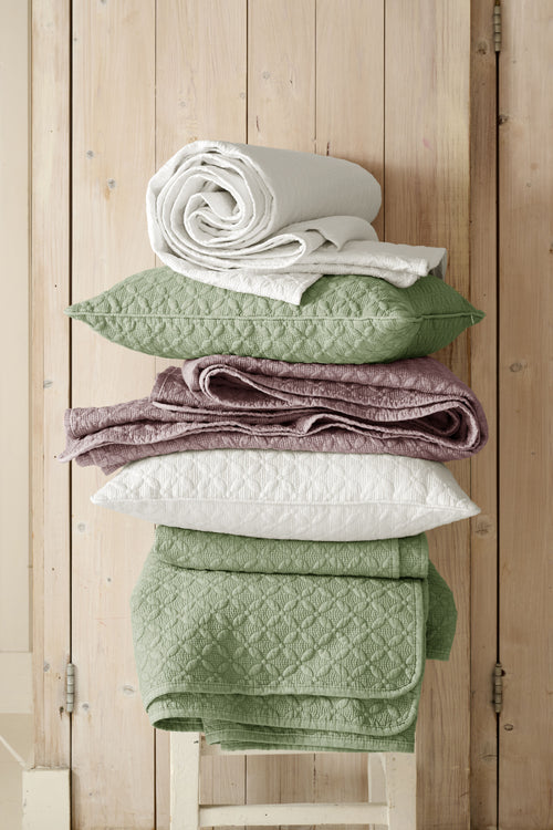 Pip Studio  Yuna - 260 x 240 cm - Roze