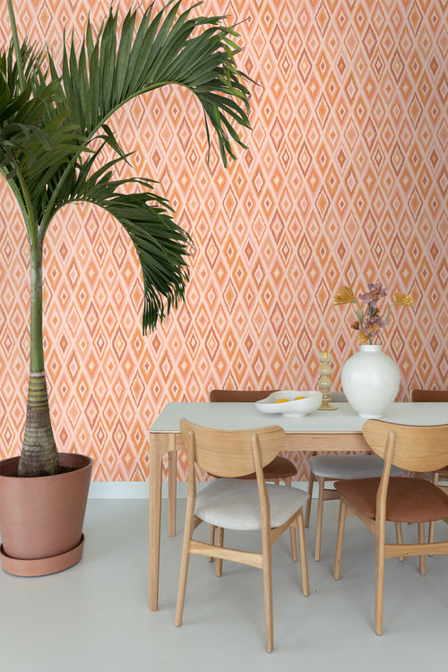 ESTAhome behang ruiten roze en oranje - 50 x 900 cm - 131689