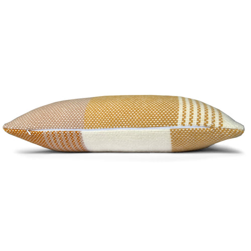 Malagoon kussen Festivity - geel, oker, offwhite - 35x60cm 100% wol