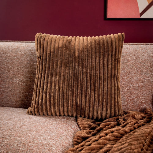 MART - sierkussen 45x45 cm - zacht ribfluweel - corduroy - Tobacco Brown - bruin