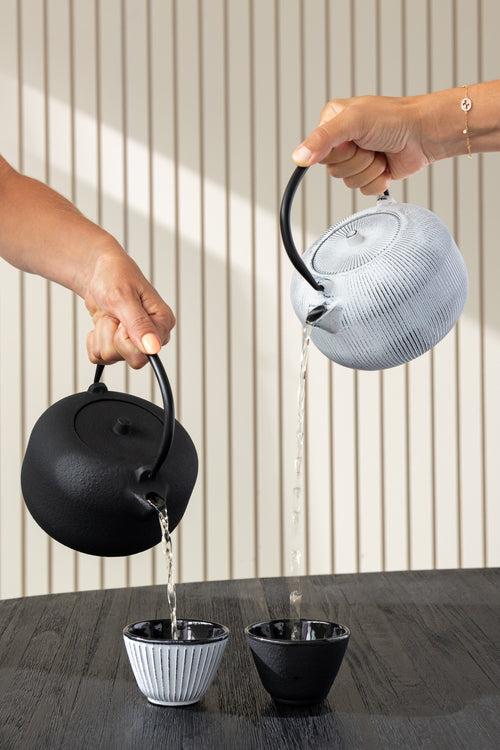 J-Line theepot - metaal - zwart - 2 stuks - vtwonen shop