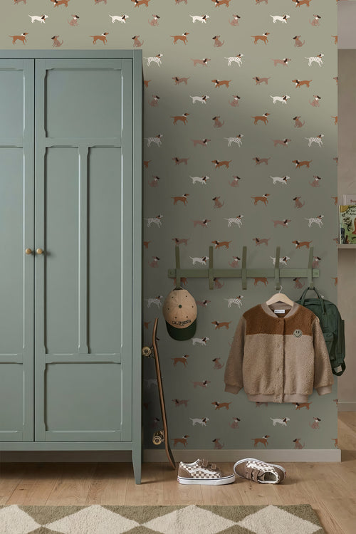 ESTAhome behang honden groen en bruin - 50 x 900 cm - 131382