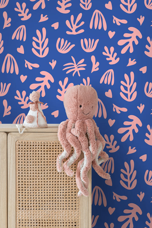 ESTAhome behang planten in Matisse stijl blauw en roze - 50 x 900 cm - 131022 - vtwonen shop