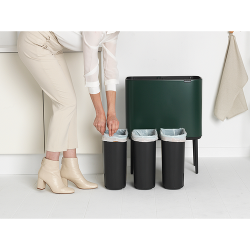 Bo Touch Bin, met 3 binnenemmers, 3 x 11 liter - Pine Green - vtwonen shop