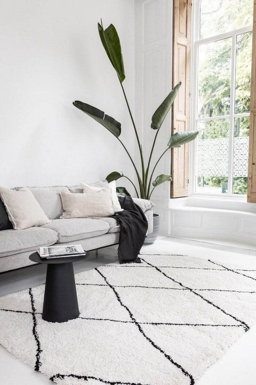 Interieur05 berber vloerkleed hoogpolig wit/zwart - scandinavisch - nea - 240 x 330 cm - vtwonen shop