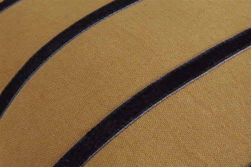 KAAT Amsterdam decoratiekussen Myron - 40x40 cm - bruin - vtwonen shop