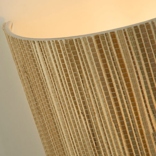 Searchlight Meadow 1-lichts wandlamp, kap van natuurlijk gras en zwart metaal