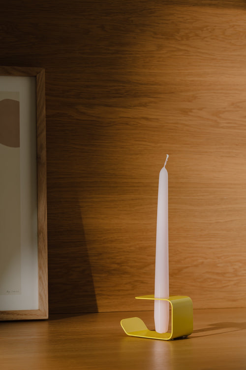 noo.ma FLEC kaarsenhouder - low - Yellow Mellow - vtwonen shop
