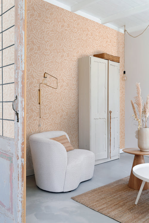 ESTAhome behang bladeren licht terracotta - 50 x 900 cm - 131141 - vtwonen shop