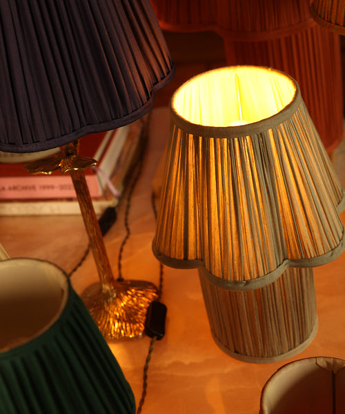 Doing Goods Myra Lamp Saliegroen - Klein 14 x 30 x 36 cm - Zijde/ Viscose - vtwonen shop