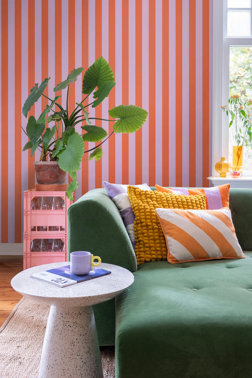 ESTAhome behang strepen oranje en lila paars - 53 cm x 10.05 m - 139904 - vtwonen shop