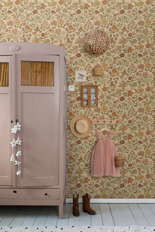 ESTAhome behang bloemetjes okergeel en donker beige - 50 x 900 cm - 131320 - vtwonen shop