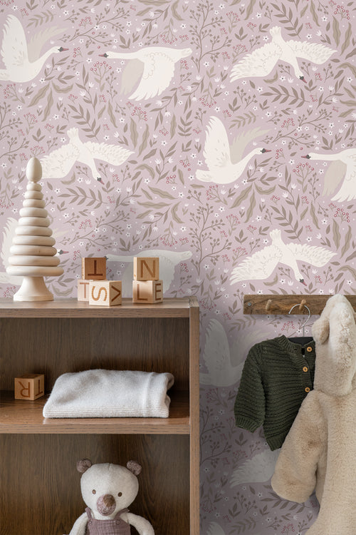 ESTAhome behang zwanen lila paars - 53 cm x 10.05 m - 130959 - vtwonen shop