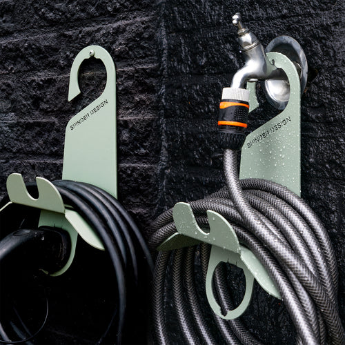 Spinder Design Hosé Kabel- en Tuinslanghouder – Wandhouder voor Tuinslang, Verlengsnoer en EV-Laadkabel – Dusty Green