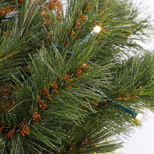 Triumph Tree Forest Frosted Guirlande - Kerstversiering met 96 LED Lampjes en Timerfunctie - Kerstslingers voor Muur, Deur, Trap of Vensterbank -