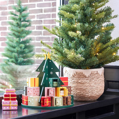 Mica Decorations Kerst Adventskalender - Kerstboom met 24 Cadeauvakjes - Advent Kalender 2026 - voor Kinderen en Volwassenen - H30 x D27,5 cm - 100%