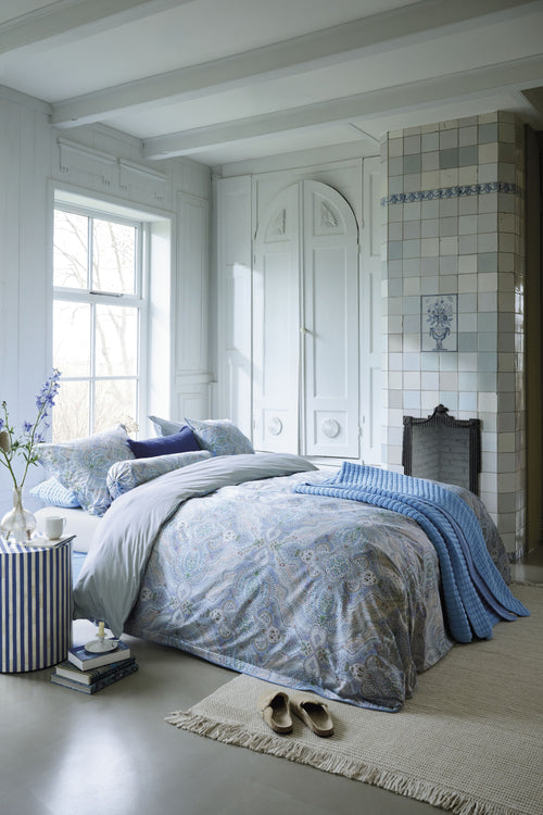 Pip Studio  Moon Flower - 260 x 200/220 cm - Licht blauw