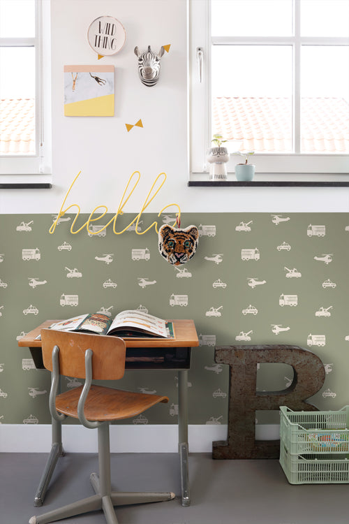 ESTAhome behang auto's, brandweerauto's, helikopters en kranen vergrijsd groen - 50 x 900 cm - 131454 - vtwonen shop