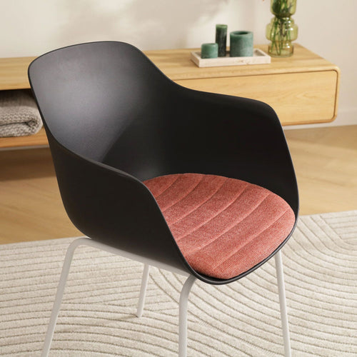 Nolon Nora-Liz Eetkamerstoel Zwart - Terracotta Kussen - Witte Poten - vtwonen shop